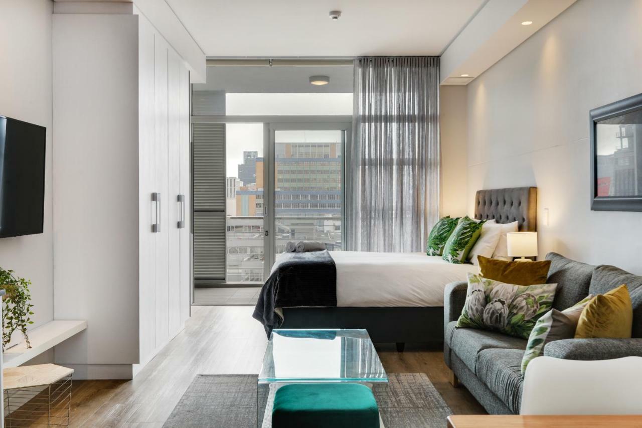 Backup-Power Eco Balcony Apartment Near Table Mountain Cape Town Bagian luar foto