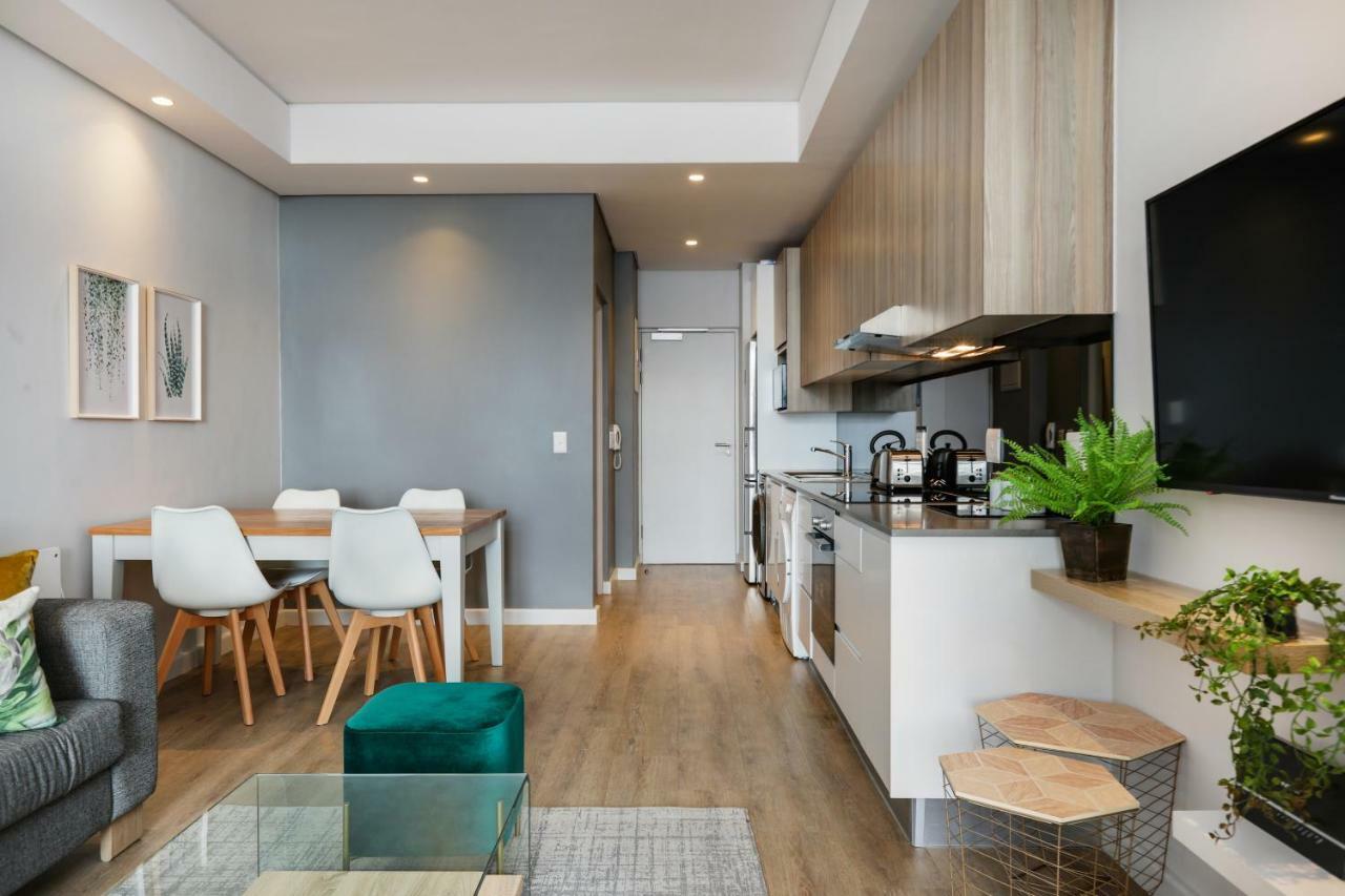 Backup-Power Eco Balcony Apartment Near Table Mountain Cape Town Bagian luar foto