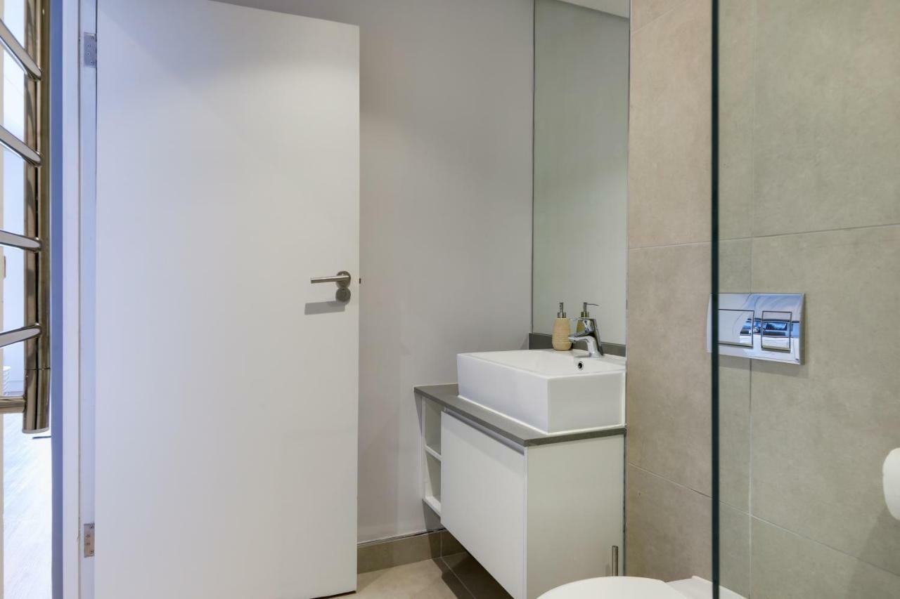 Backup-Power Eco Balcony Apartment Near Table Mountain Cape Town Bagian luar foto